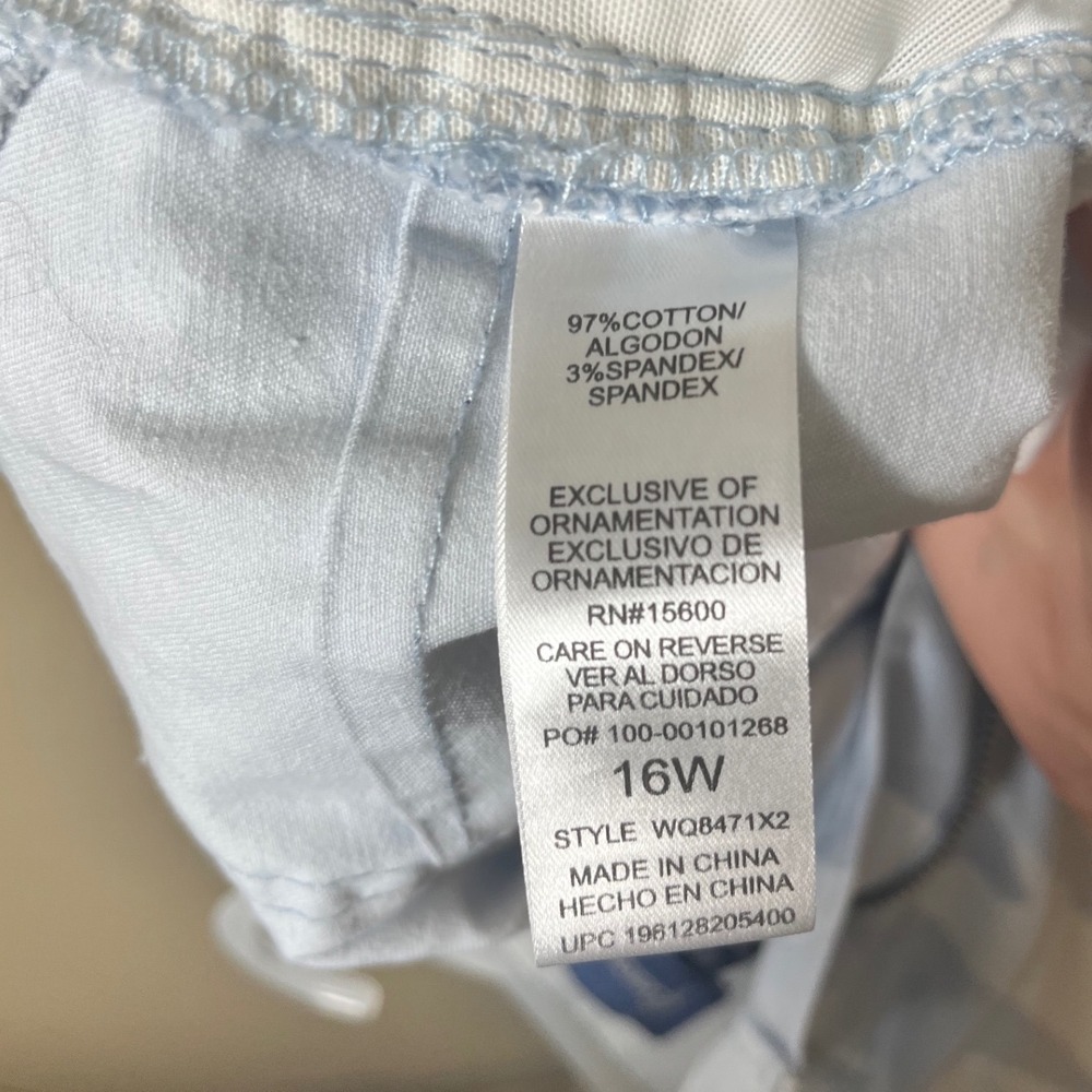 Democracy Ab Solution Bermuda Shorts Light Blue Gray Camo Size 16W Stretch - Picture 8 of 11